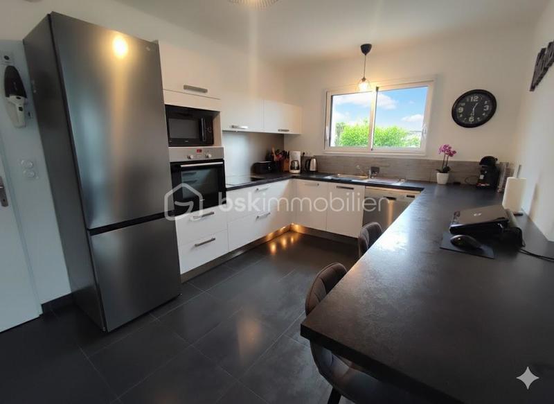 Maison - 96 m² - 5 pièces