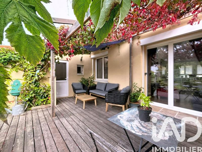 Maison - 80 m² - 5 pièces