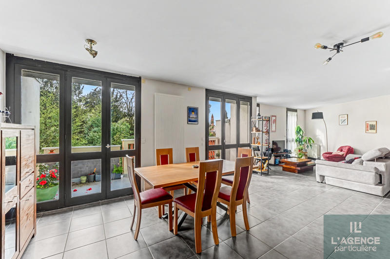 Appartement - 99 m² - 3 pièces