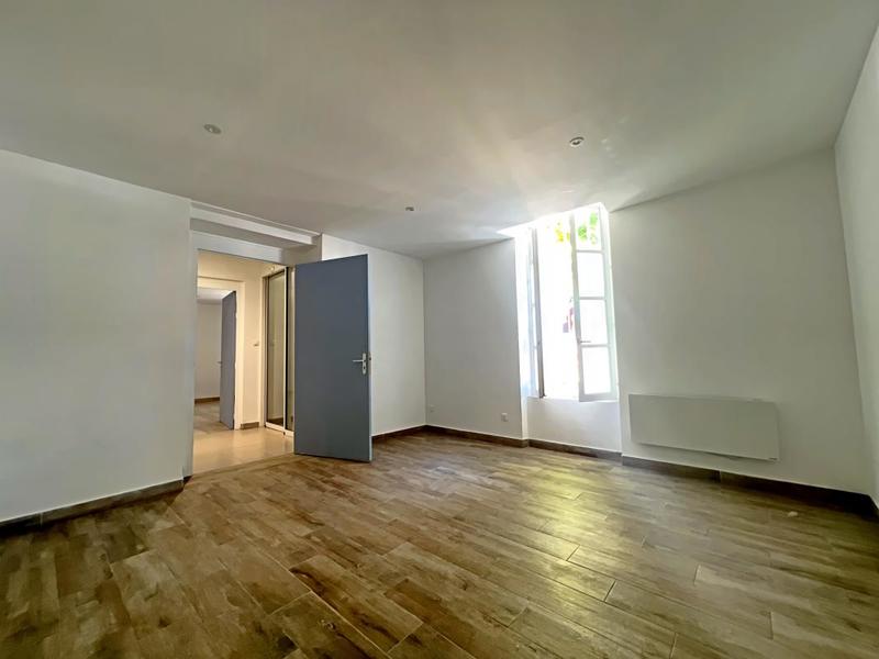 Bureau - 46 m² - 2 pièces