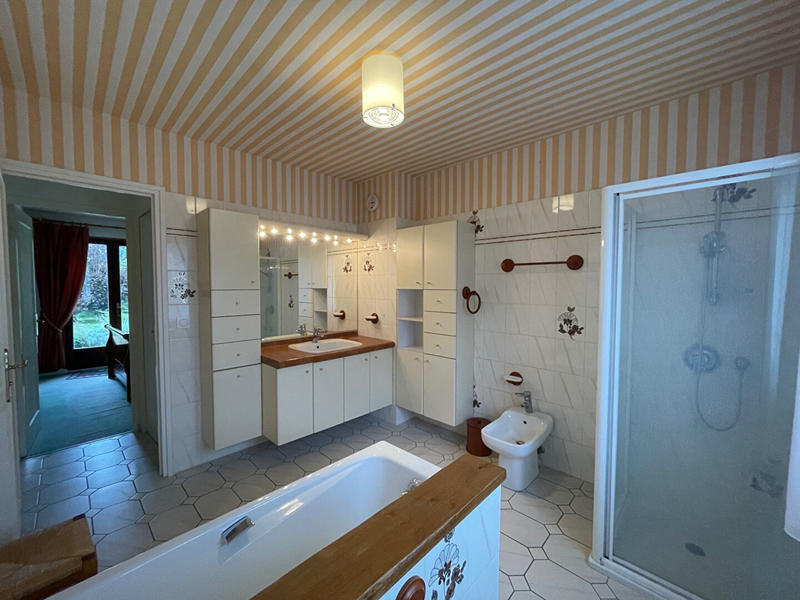 Maison - 134 m² - 7 pièces