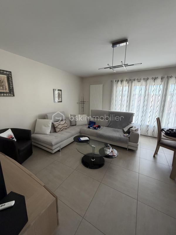 Appartement - 82 m² - 3 pièces