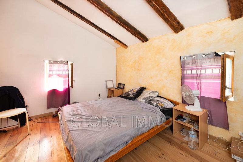 Maison - 242 m² - 10 pièces