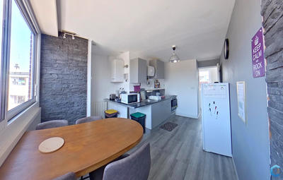 Appartement - 79 m² - 4 pièces