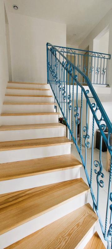 Demeure - 210 m² - 6 pièces