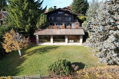 Châlet - 271 m² - 7 pièces