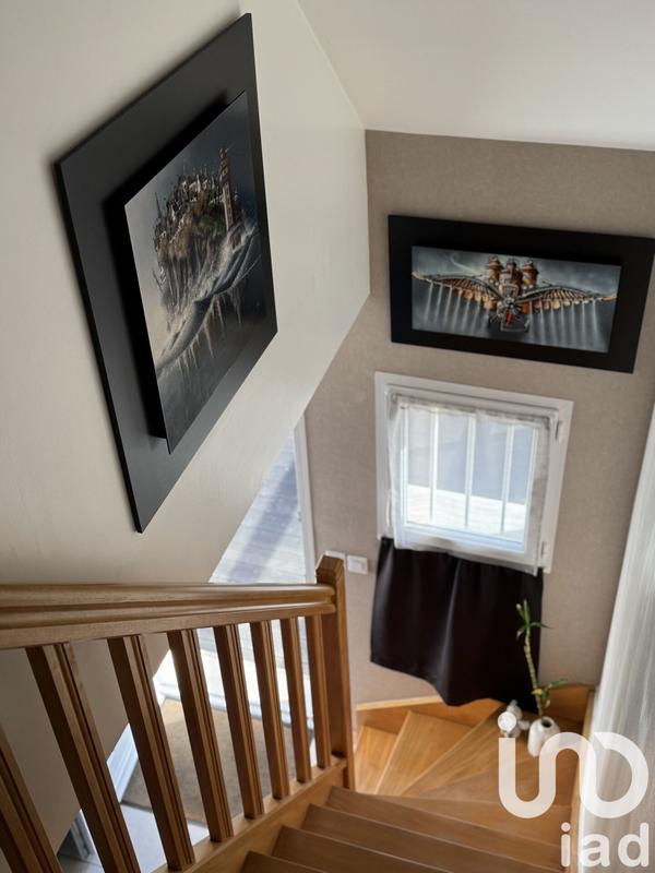 Maison - 96 m² - 5 pièces