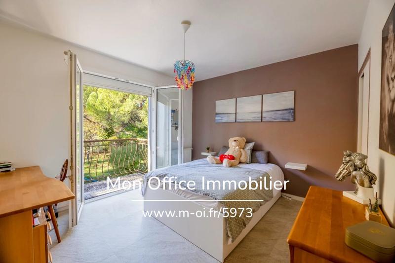 Maison - 200 m² - 5 pièces