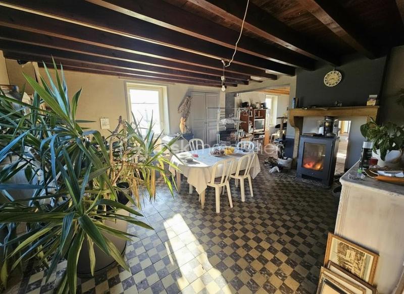 Corps de ferme - 185 m² - 6 pièces