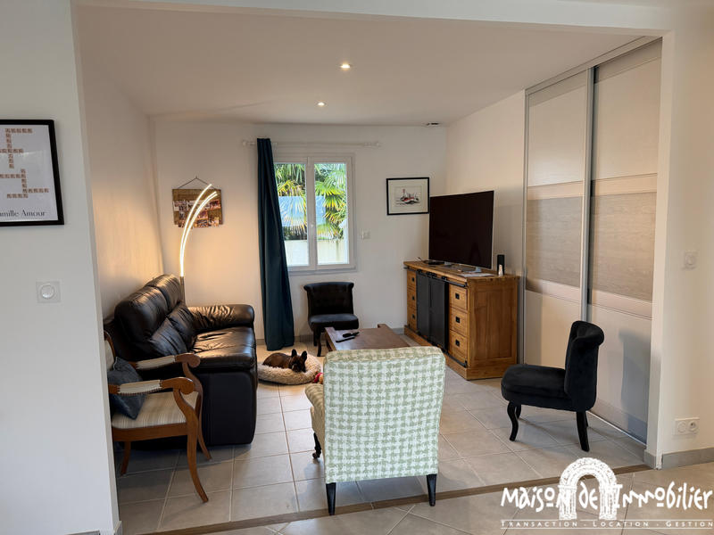 Maison - 185 m² - 7 pièces