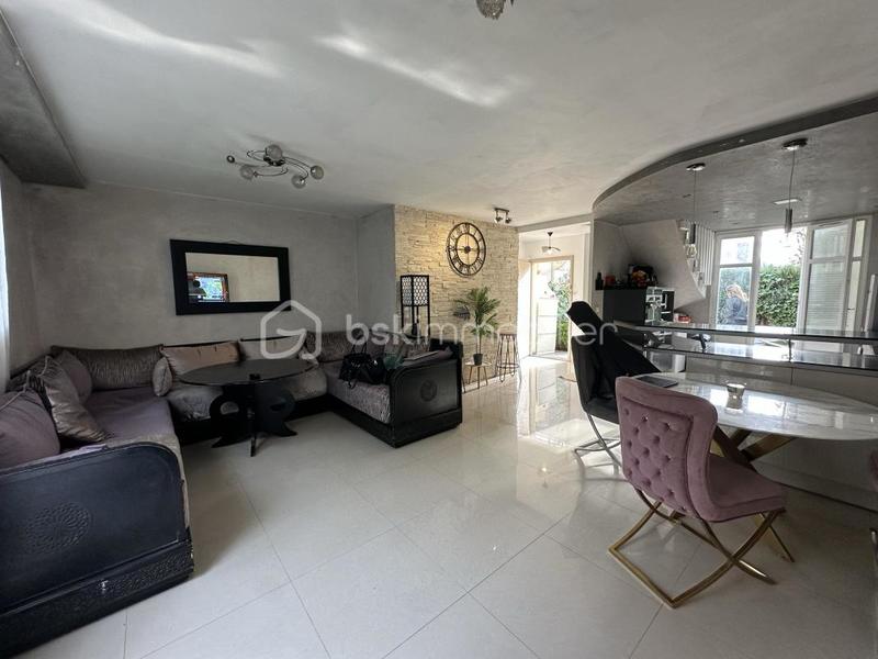 Maison - 83 m² - 4 pièces