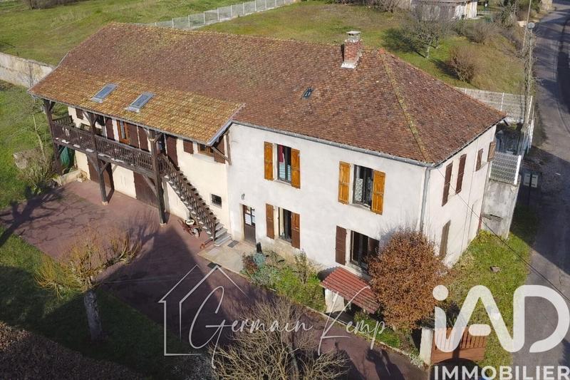 Maison - 214 m² - 7 pièces