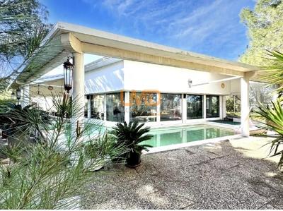 Maison d'architecte - 405 m² - 8 pièces