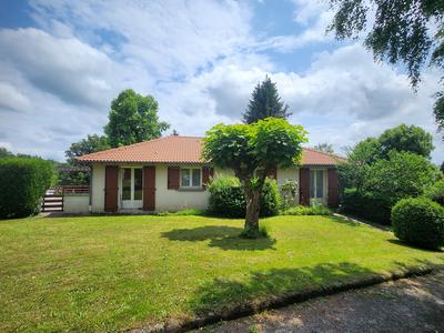 Maison - 143 m² - 8 pièces