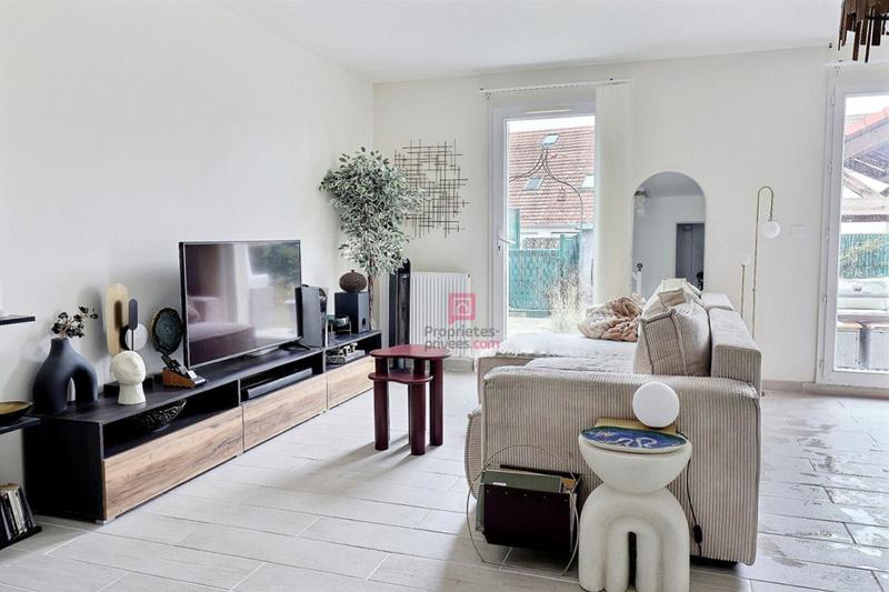 Maison - 109 m² - 7 pièces