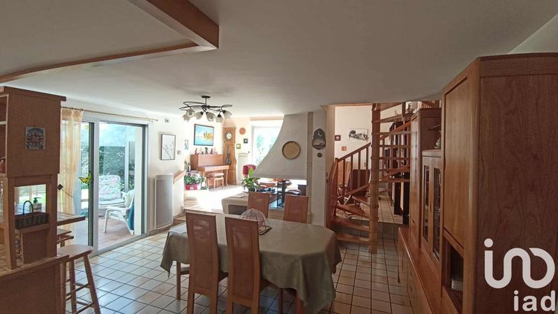 Maison - 106 m² - 5 pièces