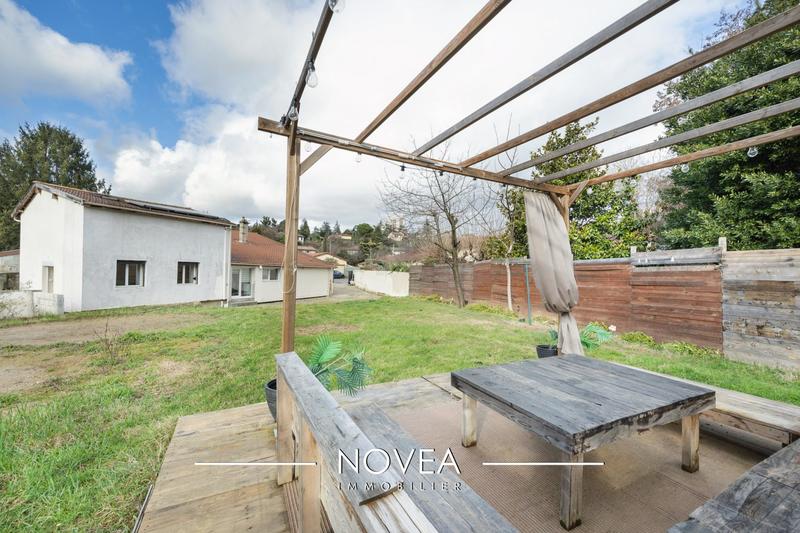 Maison - 140 m² - 6 pièces