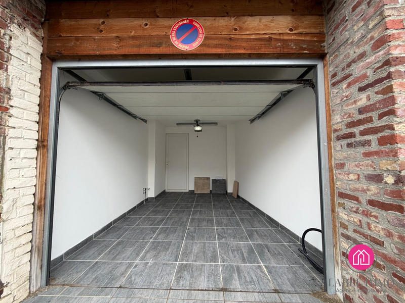 Parking / Garage - 9 m²