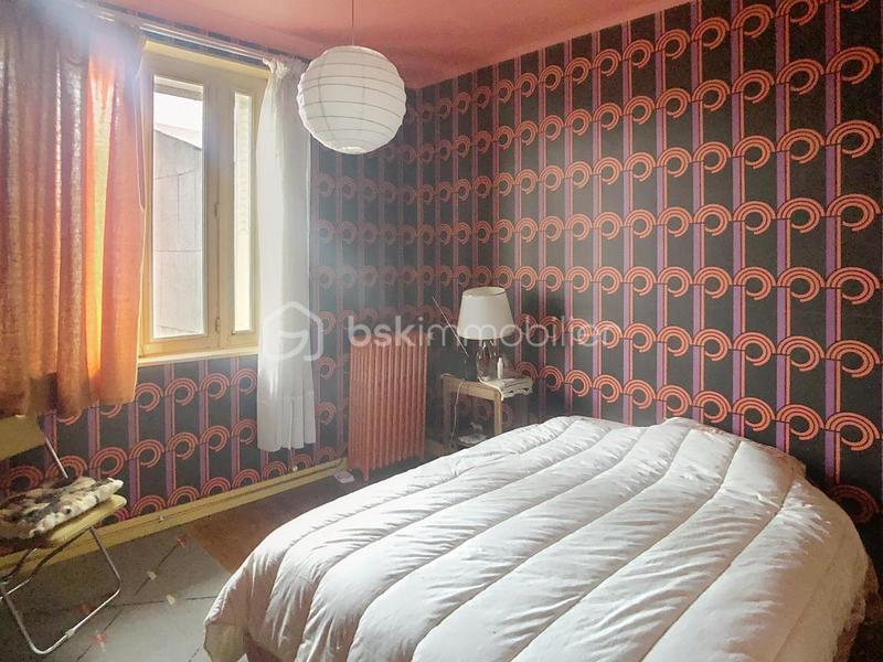 Maison - 241 m² - 6 pièces