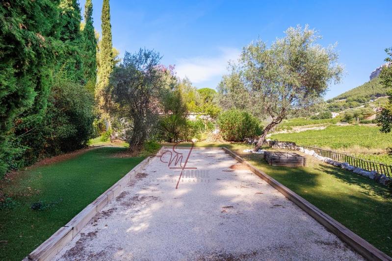 Villa - 245 m² - 5 pièces