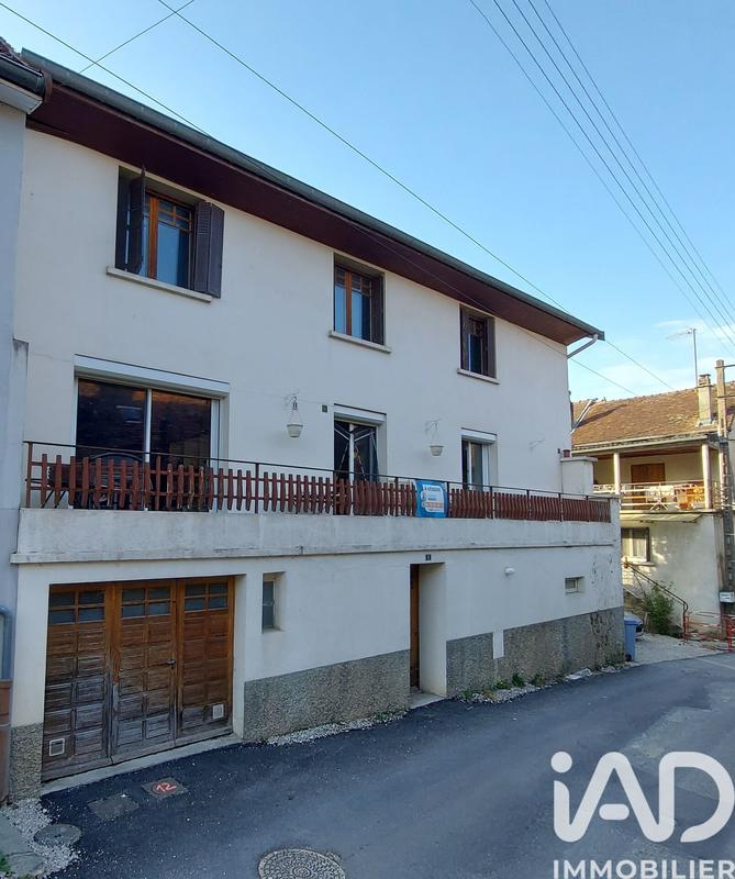 Maison - 197 m² - 6 pièces