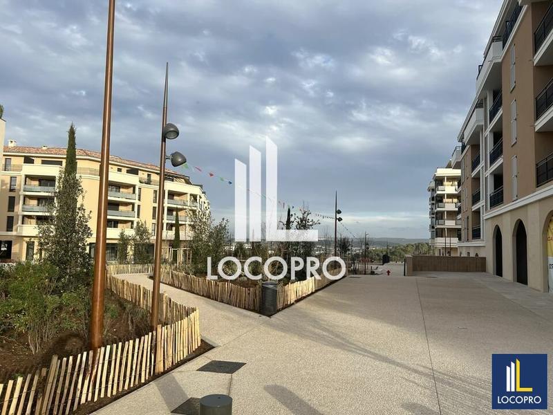 Local commercial - 83 m²