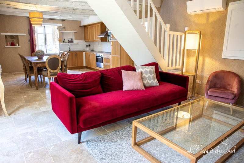 Maison - 700 m² - 26 pièces