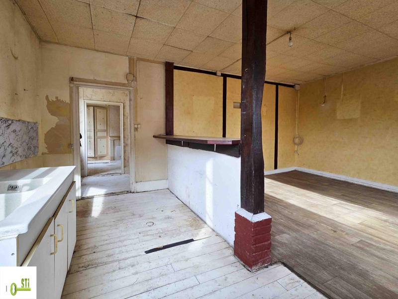 Immeuble - 93 m² - 4 pièces