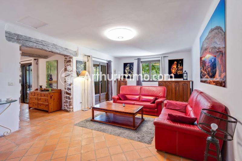 Maison - 166 m² - 6 pièces