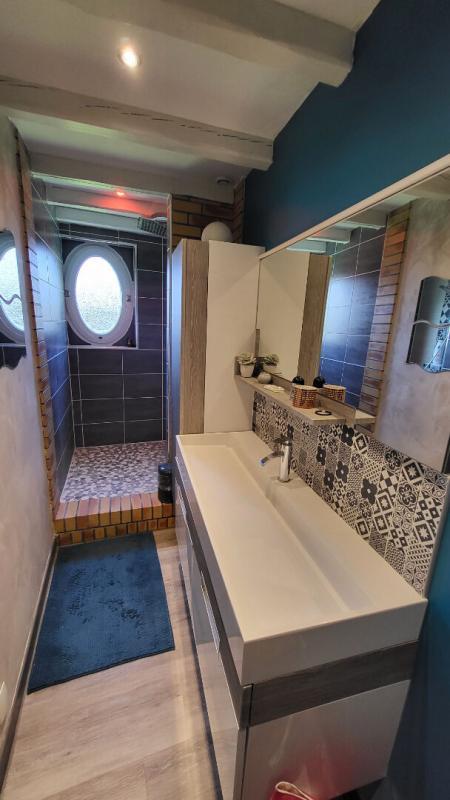 Maison - 207 m² - 7 pièces