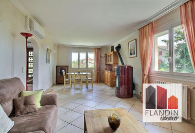 Maison - 80 m² - 4 pièces