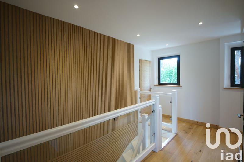 Maison - 250 m² - 9 pièces