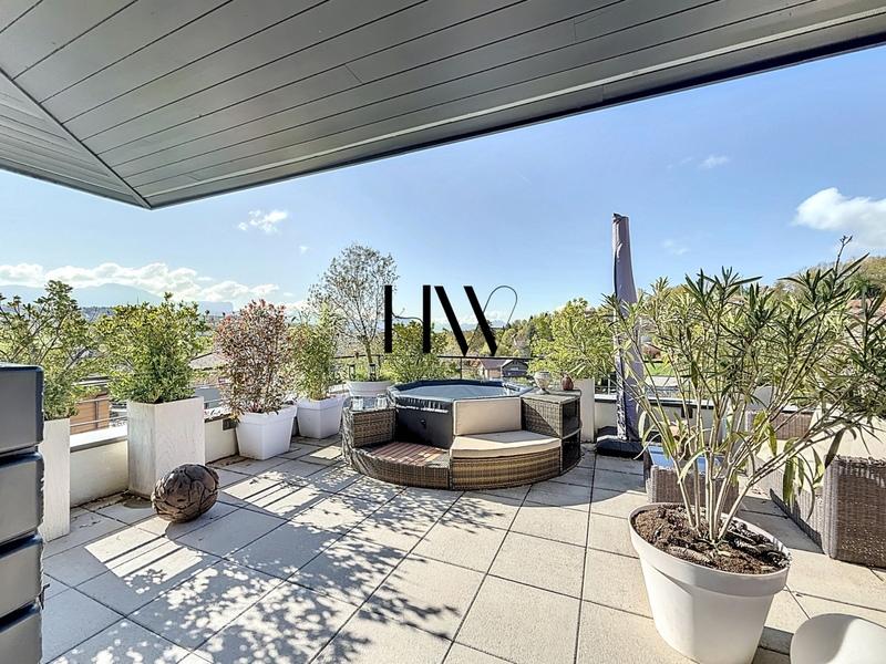 Appartement - 110 m² - 5 pièces