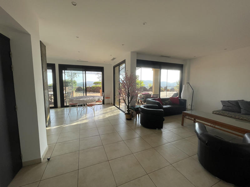 Appartement - 193 m² - 4 pièces