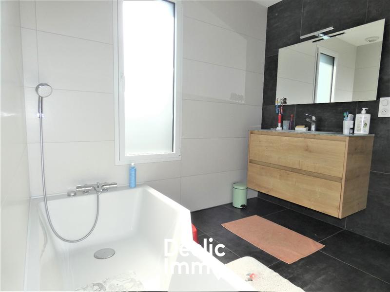 Maison - 152 m² - 6 pièces