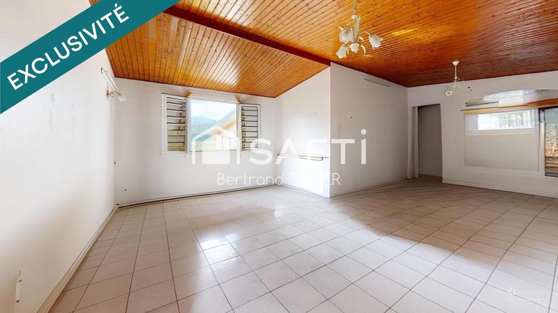 Maison - 180 m² - 7 pièces