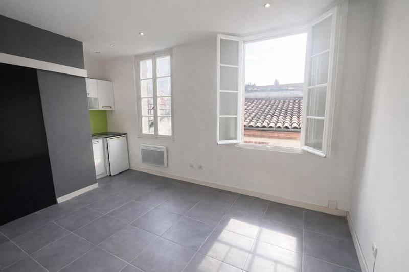 Studio - 15 m² - 2 pièces