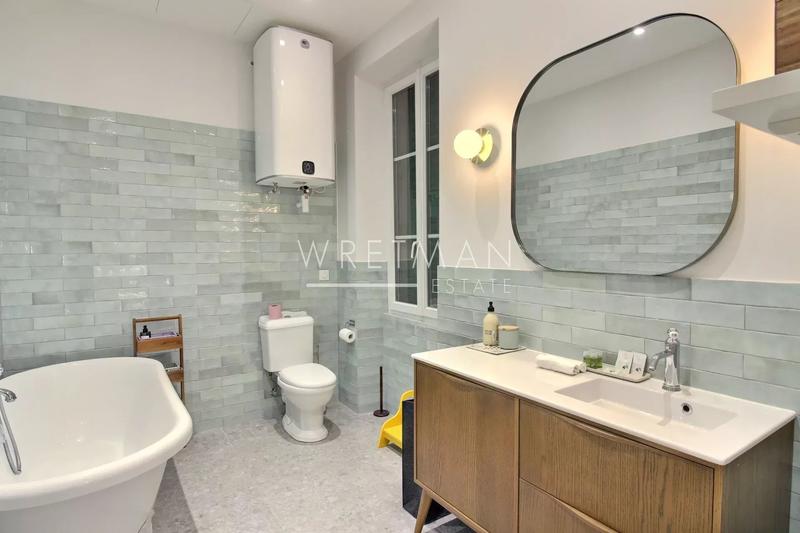 Appartement - 112 m² - 4 pièces