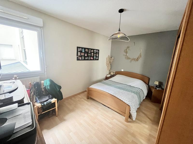 Appartement - 100 m² - 4 pièces