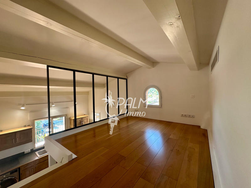 Appartement - 100 m² - 4 pièces