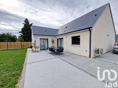 Maison - 94 m² - 5 pièces