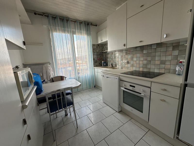 Appartement - 80 m² - 4 pièces