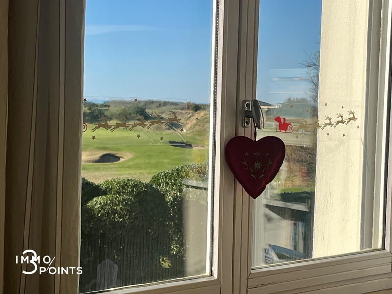 Villa - 275 m² - 16 pièces