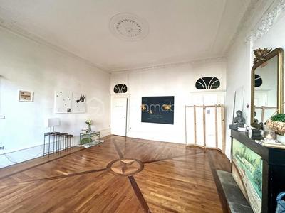 Appartement - 154 m² - 5 pièces