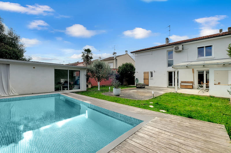 Maison - 148 m² - 6 pièces