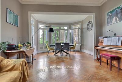 Maison - 212 m² - 8 pièces