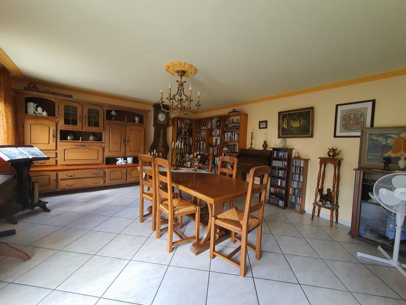 Maison - 258 m² - 6 pièces