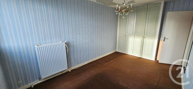 Appartement - 90 m² - 4 pièces