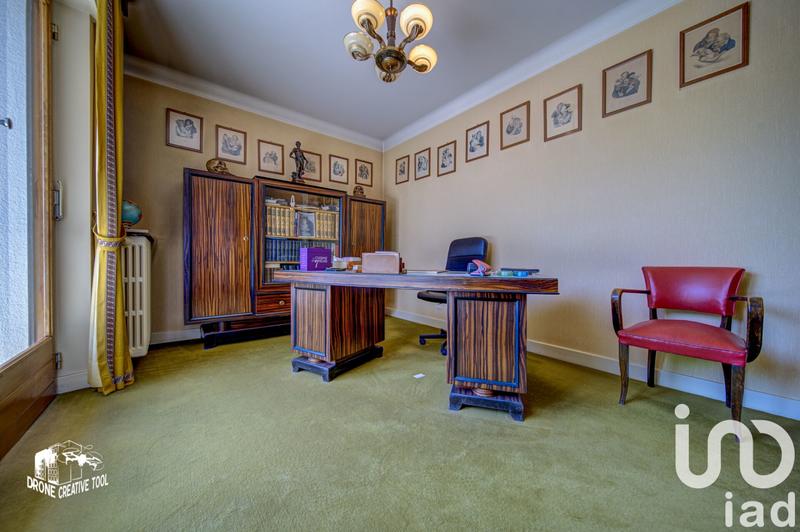 Maison - 200 m² - 8 pièces