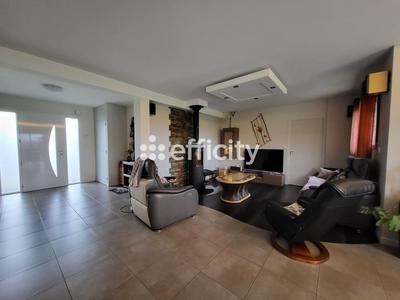 Maison - 190 m² - 7 pièces